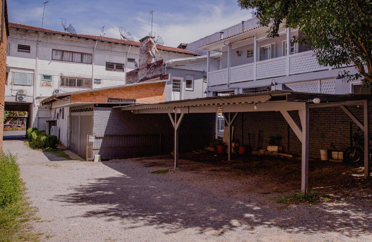 Hospedagem Vila Suica Centro Γκραμάντο Εξωτερικό φωτογραφία