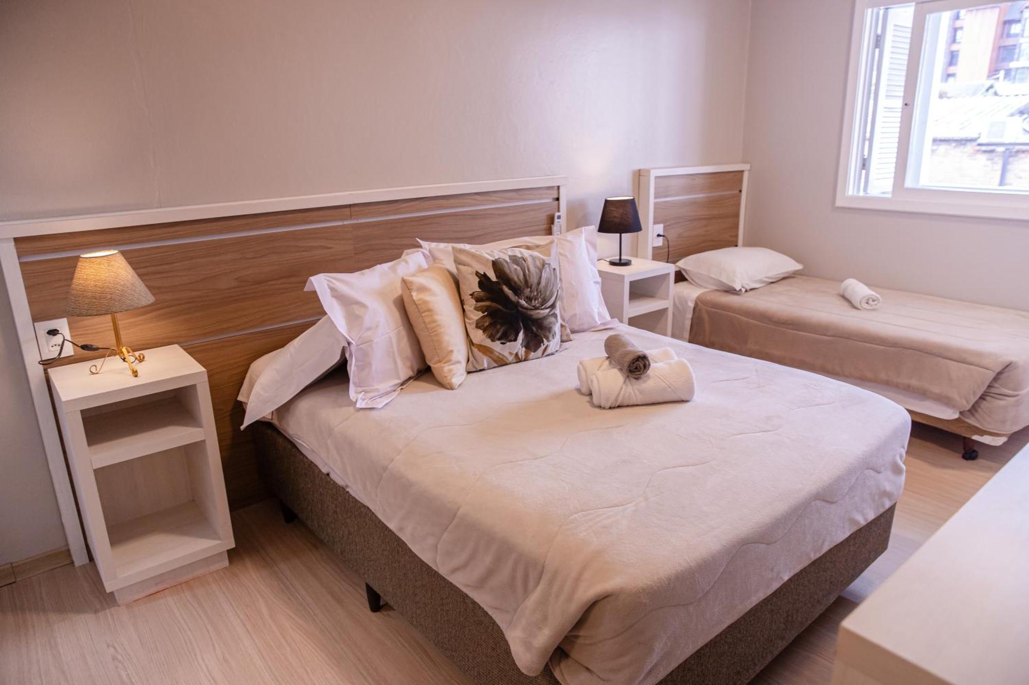 Hospedagem Vila Suica Centro Γκραμάντο Εξωτερικό φωτογραφία