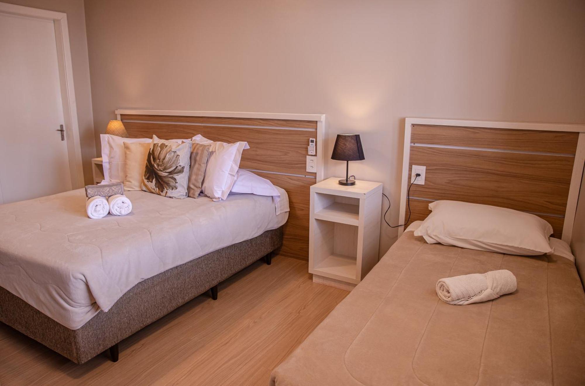 Hospedagem Vila Suica Centro Γκραμάντο Εξωτερικό φωτογραφία