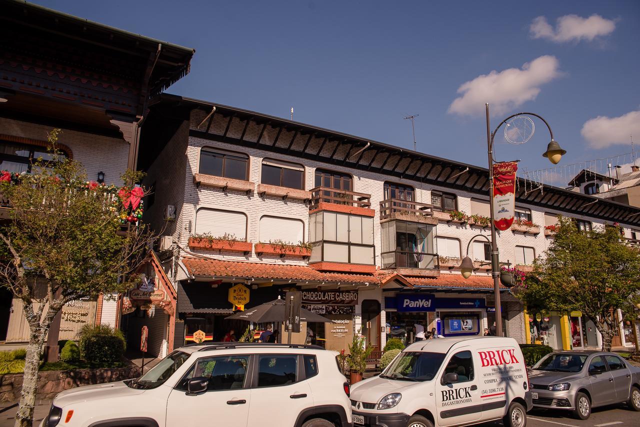 Hospedagem Vila Suica Centro Γκραμάντο Εξωτερικό φωτογραφία
